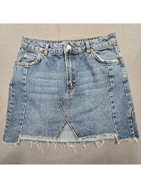Topshop Moto Denim Mini Skirt Women US Size 8 Raw Hem Frayed 100% Cotton